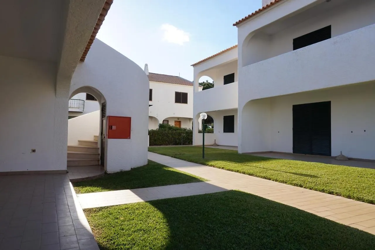 Apartment Modern Pool Apartment, Vilamoura Quarteira